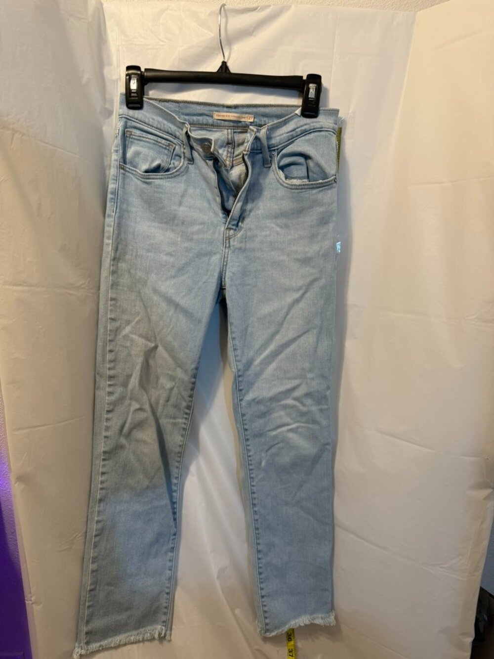 Levi's 724 High Rise Straight Crop Jeans Size 27 Light Wash | Raw Hem Fringed Di